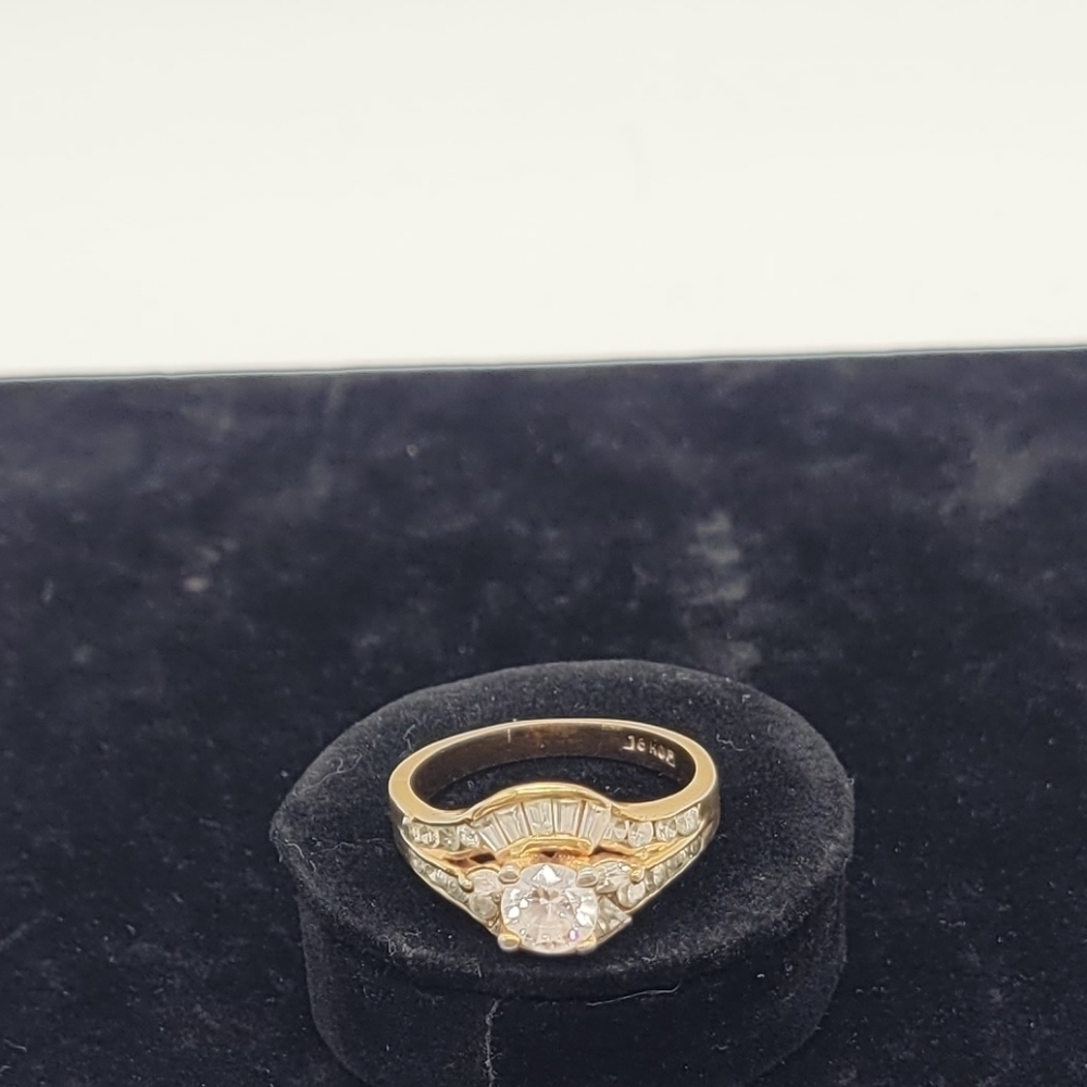 18K Gold Plated Cubic Zirconia Engagement Ring Size 9​​​